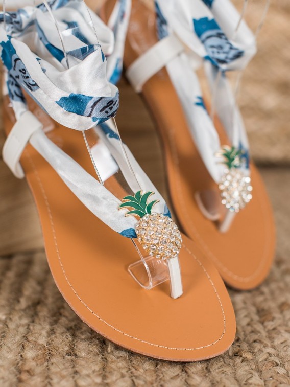 Viazané sandálky s ananasom