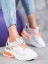 Sneakersy s oranžovými doplnkami