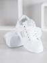 Biele sneakersy s striebornou aplikáciou