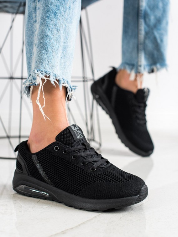 Čierne sneakersy 
