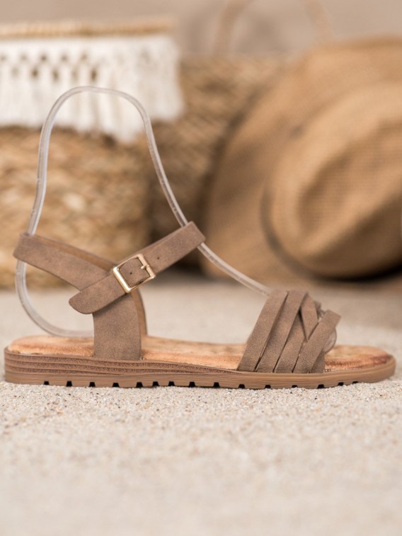Klasicke sandálky s prackou