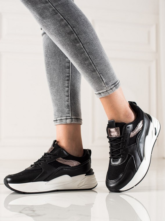 Sneakersy na platforme