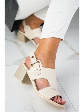 Elegantné kožené sandálky
